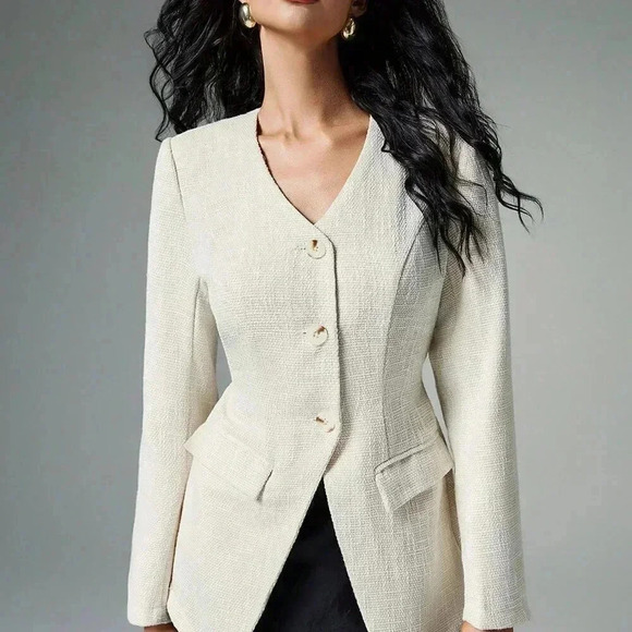 Apricot Elegant Women's Tweed Blazer With Wide Shoulders - Picture 1 of 6